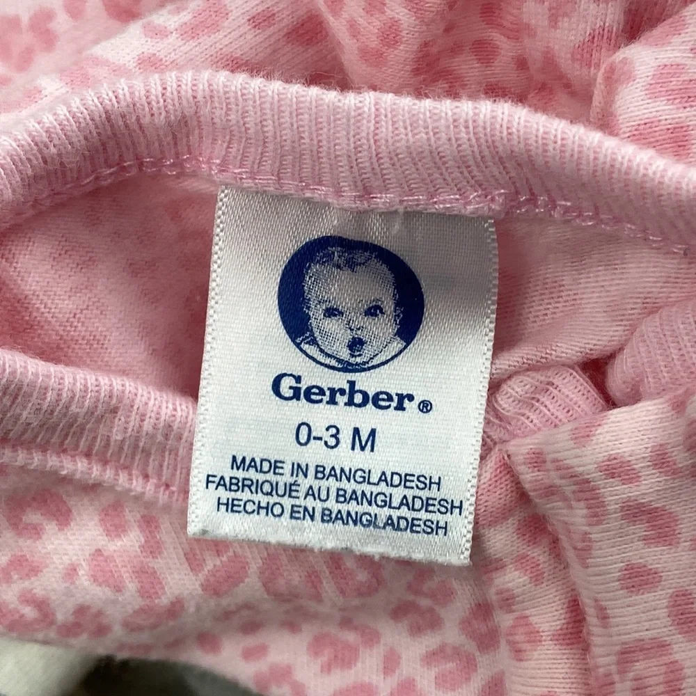 Lot of four (4) Baby Girl Gerber’s 0-3 month footie onesie pajamas